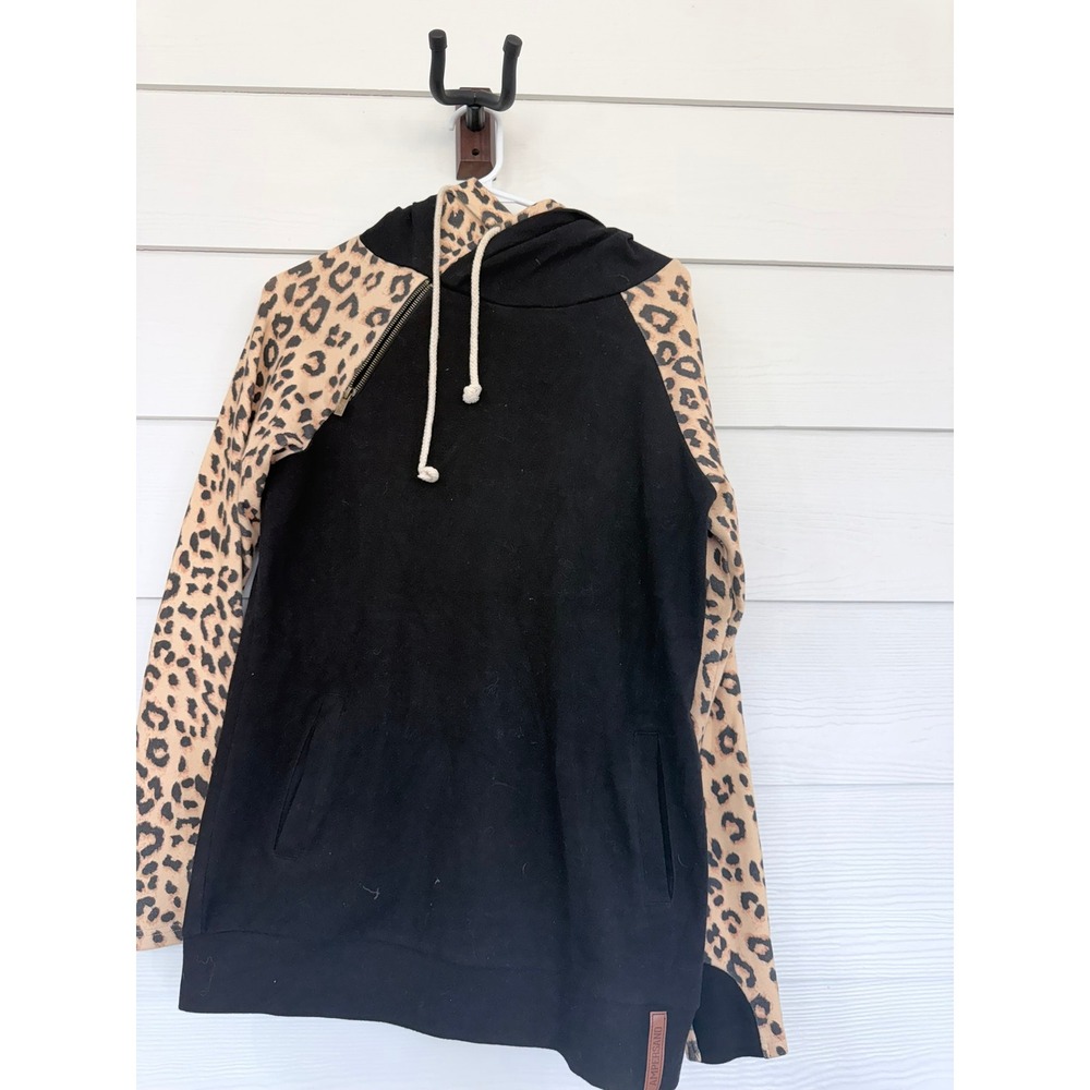 V- 43- Ampersand Ave Double Hooded Sweatshirt Black Leopard Print Size M